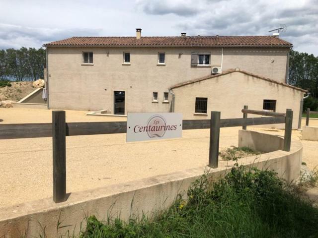 Les Centaurines Bed and Breakfast Saint-Siffret Buitenkant foto